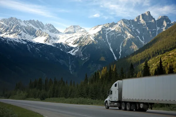 Amazon Logistics Expansion Triggers Market Volatility for Delivery Giants