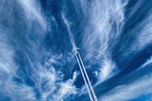 American Airlines Partners with SpaceX to Integrate Starlink In-Flight Connectivity