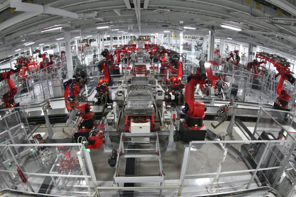 Automotive Sector Records Double-Digit Growth in April Amid Strong Demand