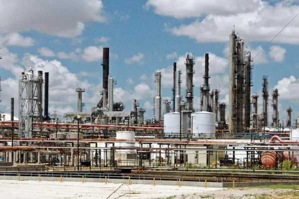 Chevron Divests Asia-Pacific Refining Assets to Eneos in $2.17 Billion Deal