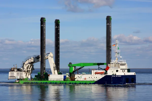 Cochin Shipyard Reports Q4 Earnings Dip Amidst Margin Expansion