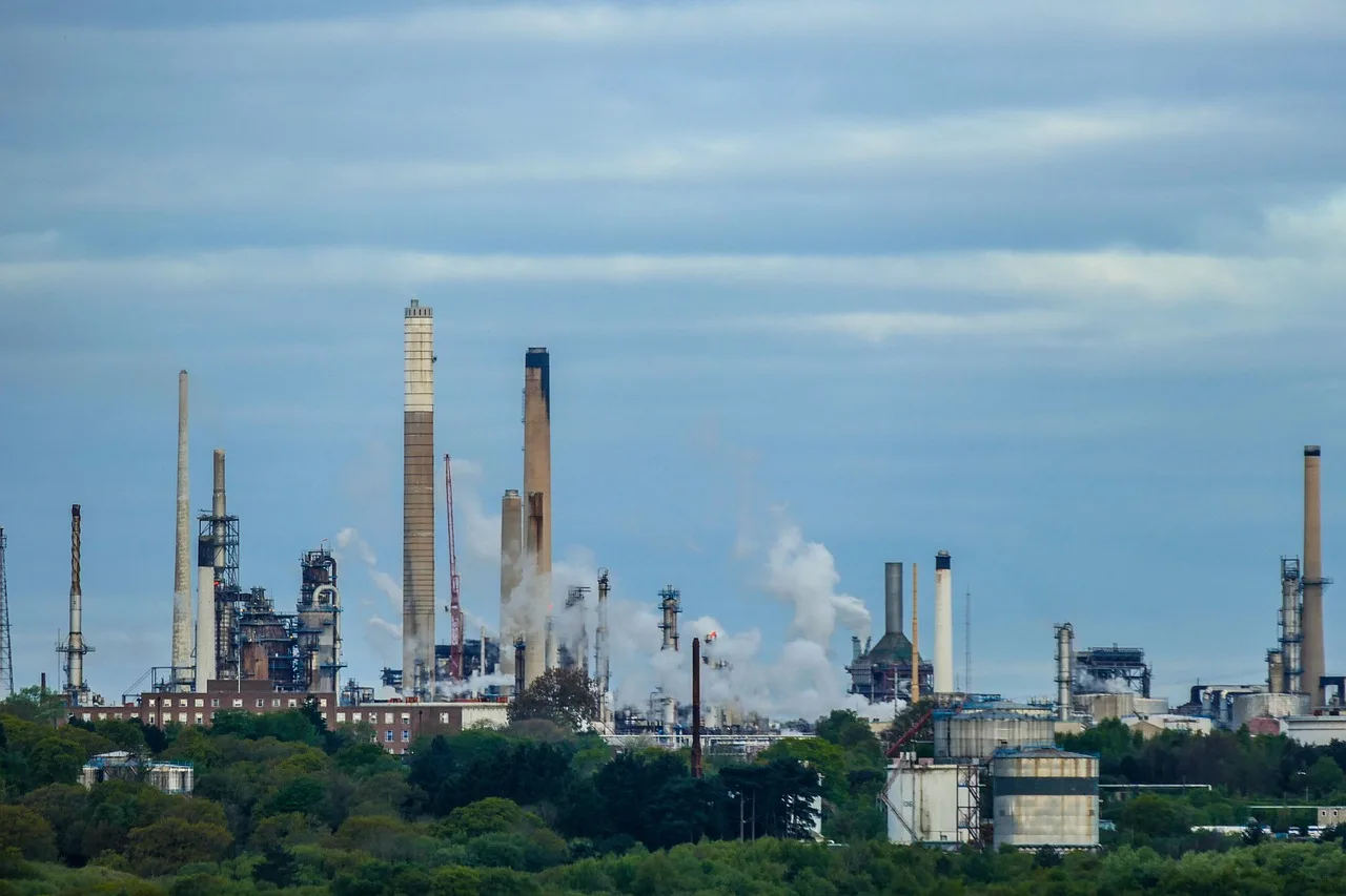 Cooling Consumption: Can Demand Destruction Stabilize Volatile Oil Markets?