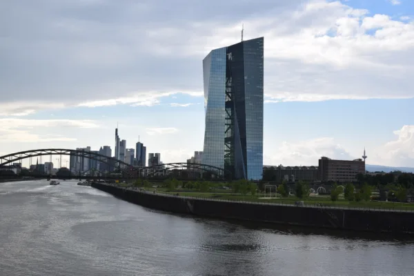 ECB Signals June Rate Hike Amid Persistent Inflation Concerns