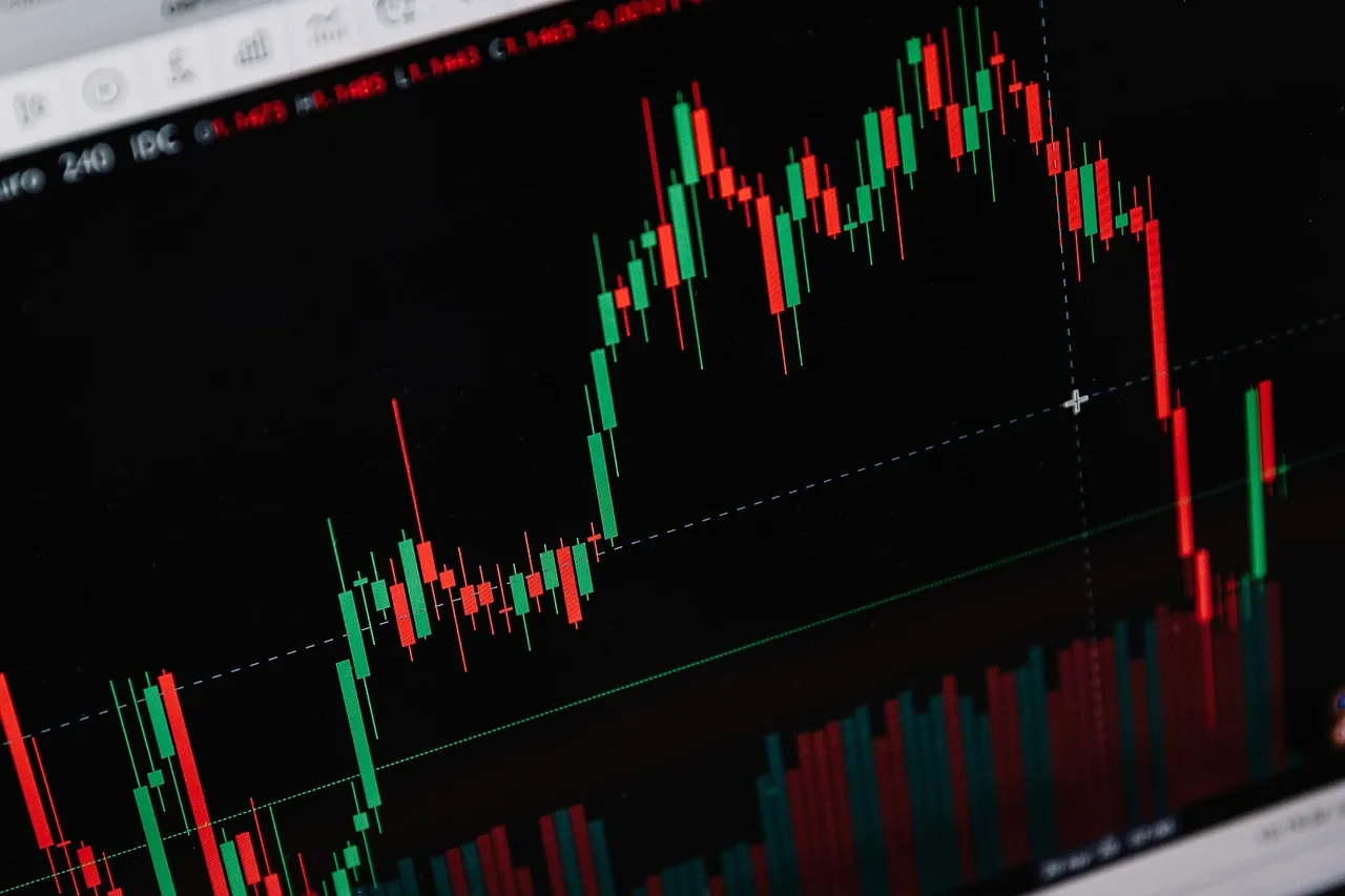 Early Q3 Earnings Signal Renewed Economic Headwinds Despite Recovery Optimism