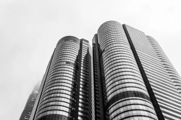 Financial Services Market Roundup: Strategic Shifts in Global Markets