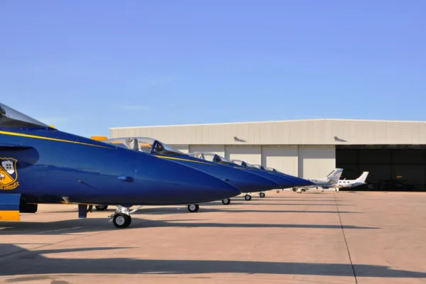 HAL Shares Poised for Growth as Brokerages Maintain Buy Rating