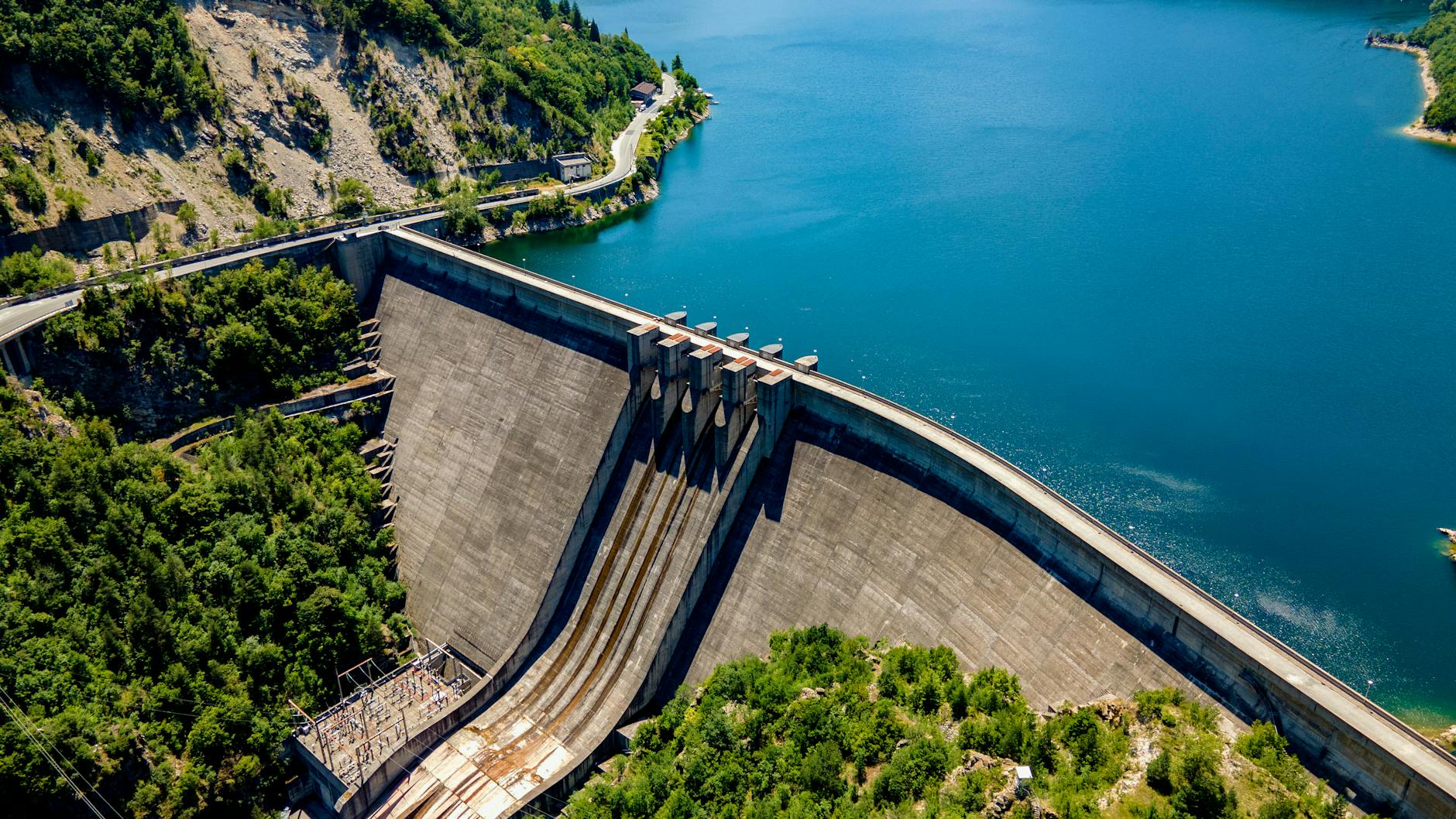 IREDA Partners for 900 MW Hydropower Project in Nepal to Strengthen Regional Energy Security