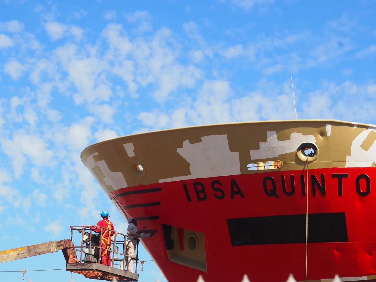 India Greenlights ₹1,570 Crore Ship Repair Facility in Gujarat