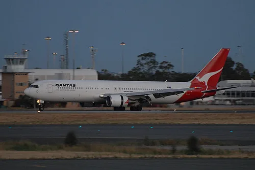 Indian Aviation Sector Navigates Divergent Jet Fuel Pricing Strategies