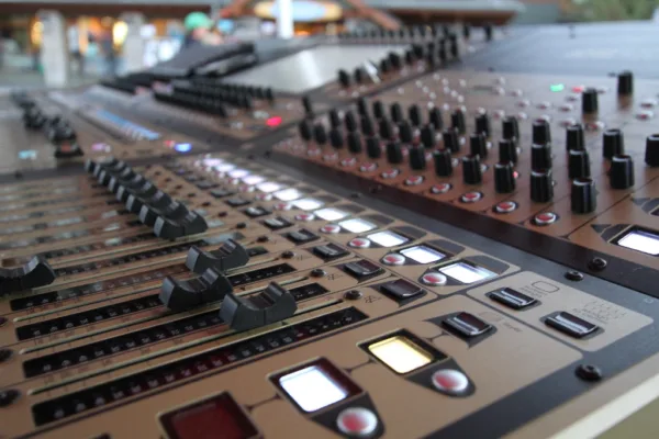 Indian Music Industry Demands AI Transparency to Safeguard Copyright