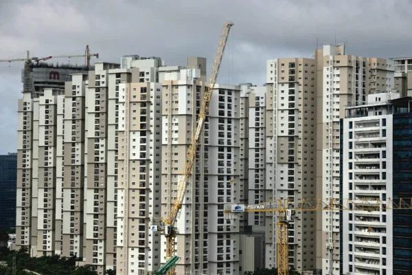 Indian Real Estate Giants Break Sales Records, But DLF's Bookings Dip in FY26