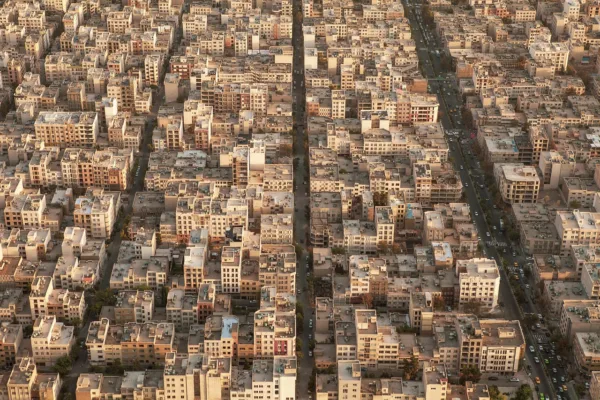 Iran’s Economy Faces Collapse Amid Escalating Regional Tensions