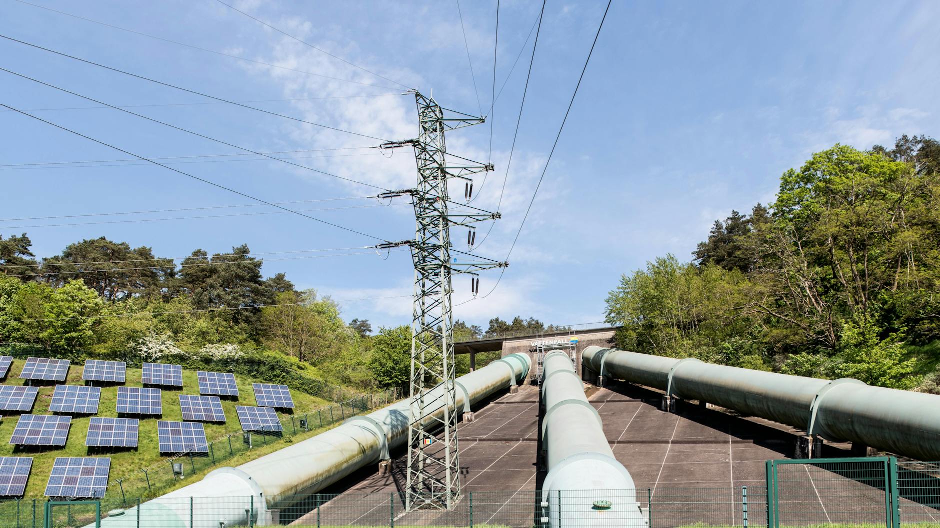 NextEra Energy Explores Potential $66 Billion Acquisition of Dominion Energy