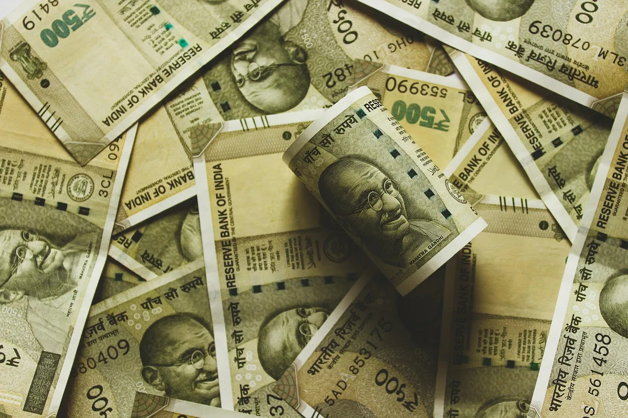 Reserve Bank of India Reports 98.47% Return of ₹2000 Banknotes