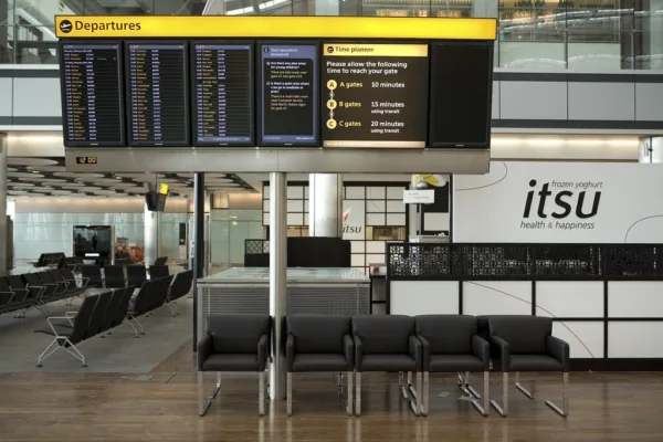 Spirit Airlines Ceases Operations: Refund Status and Passenger Impact