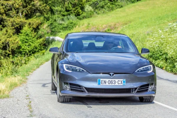 Tesla Expands Into Middle East with Official UAE Launch