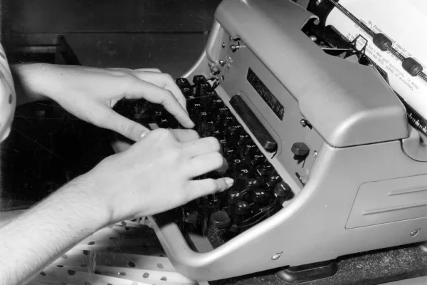 The Resilience of Human Curation: Why Web Directories are Finding New Life in the AI Era