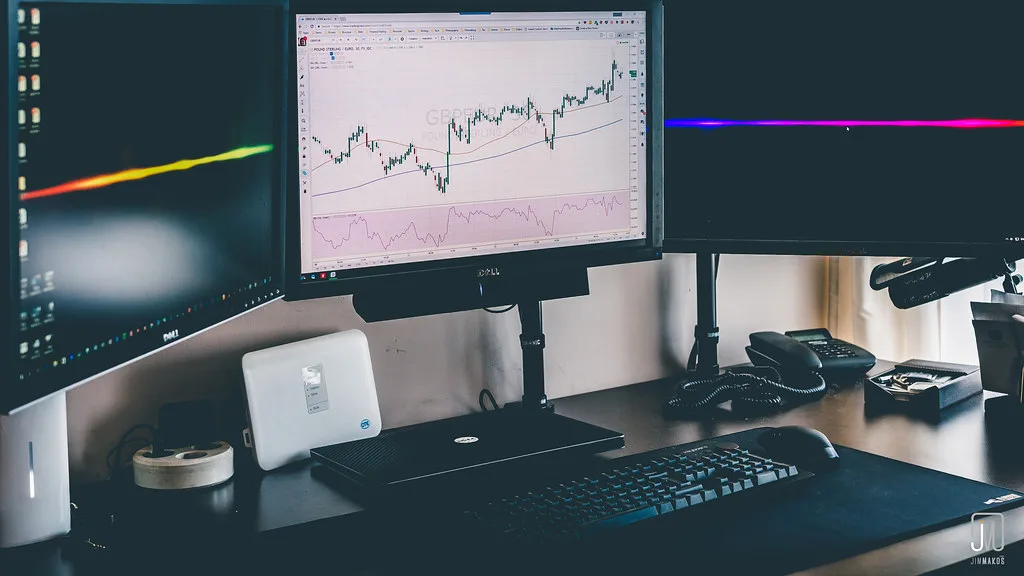 The Shift Toward Passive Investing: Why Broad Market ETFs Are Outpacing Stock Pickers