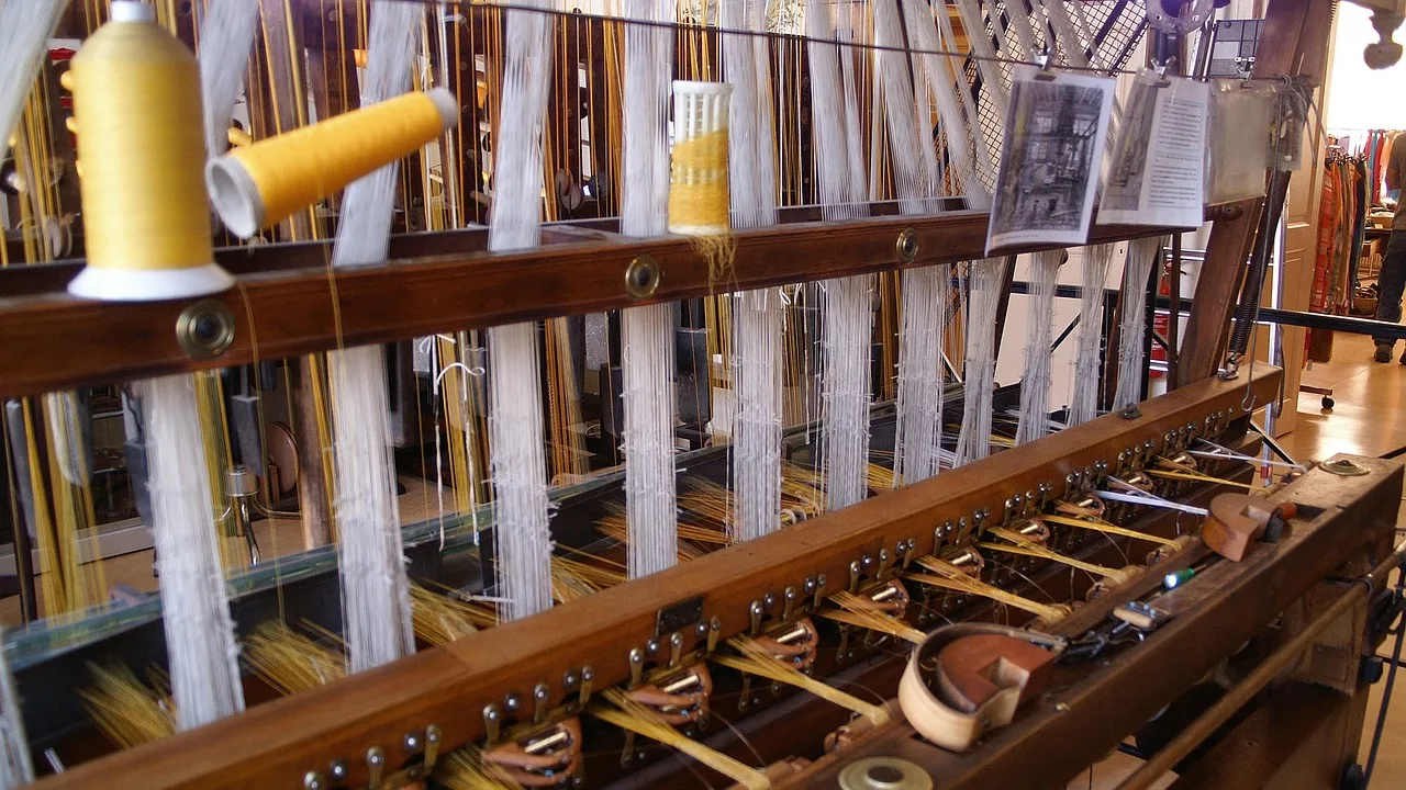 Tiruppur's Textile Industry Faces Existential Threat from West Asia Conflict