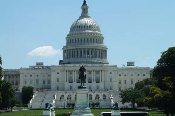 U.S. National Debt Surpasses GDP for First Time Since World War II