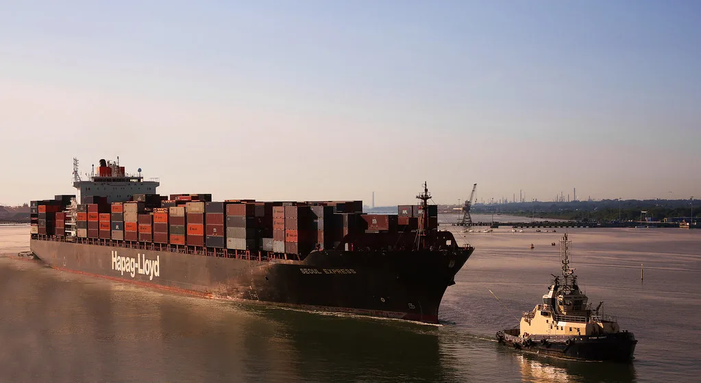 UK Exports to U.S. Plunge 25% Following Tariff Blitz