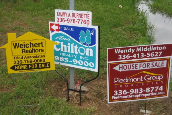 US Mortgage Rates Climb to Nine-Month High, Challenging Spring Homebuyers