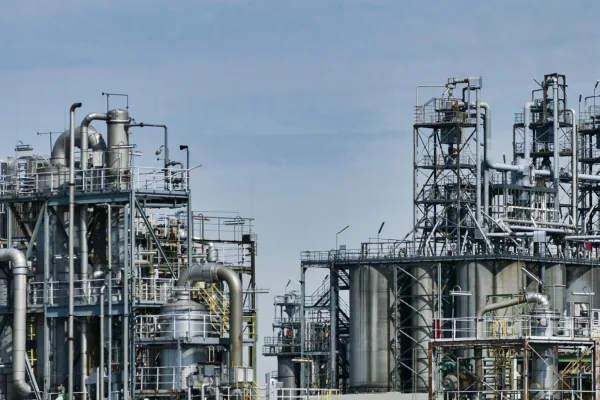 Alcoa Faces Financial Strain as Alumina Unit Struggles Amid Global Supply Disruptions