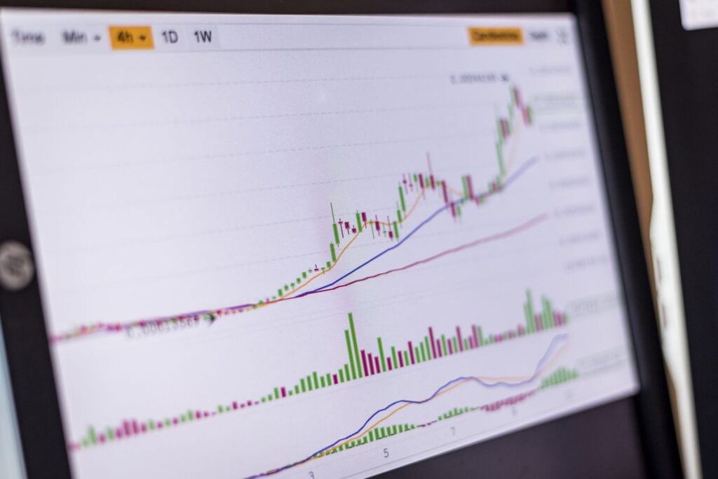 Bitcoin Slips Below $60,000 as Macroeconomic Pressures Mount