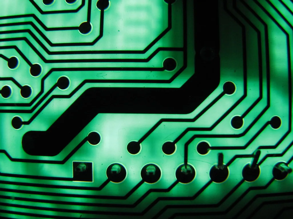 Broadcom Shares Slide as Revenue Forecast Fails to Meet High Expectations