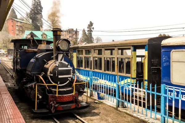 India's Historic Kangra Toy Train Resumes Operations After Four-Year Hiatus