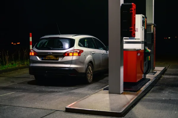 Maruti Suzuki Shifts Strategy: CNG Demand Outpaces EV Expansion Plans