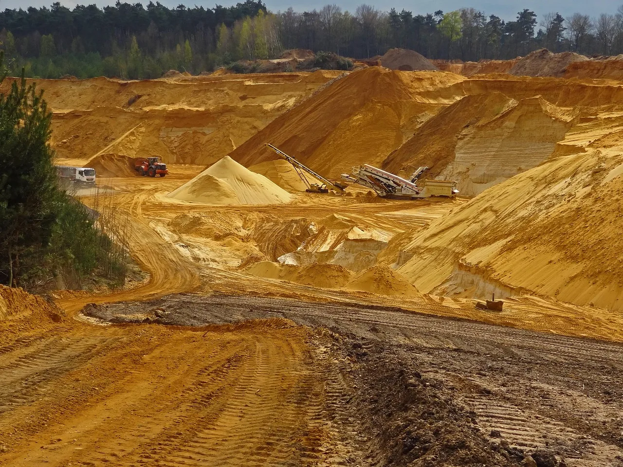 NMDC Reports Mixed May Performance: Production Gains Amidst Sales Contraction