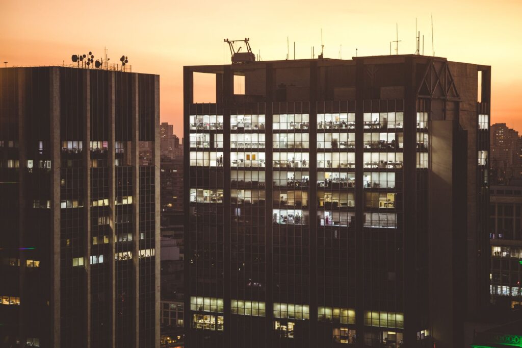 Revenue Growth to Lead Market Rally as CIOs Pivot to Large-Cap Strategy