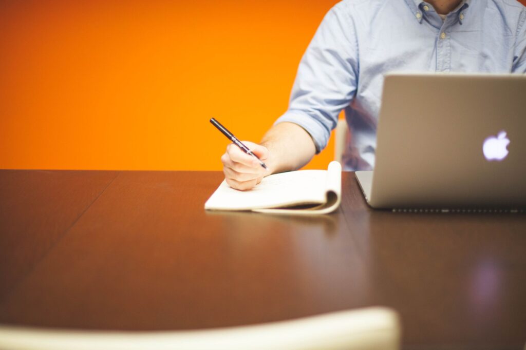 The Art of the Cold Email: How Proactive Outreach is Redefining Startup Fundraising
