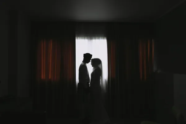 The Rise of the Micro-Wedding: Financial Pragmatism Reshapes Canadian Nuptials