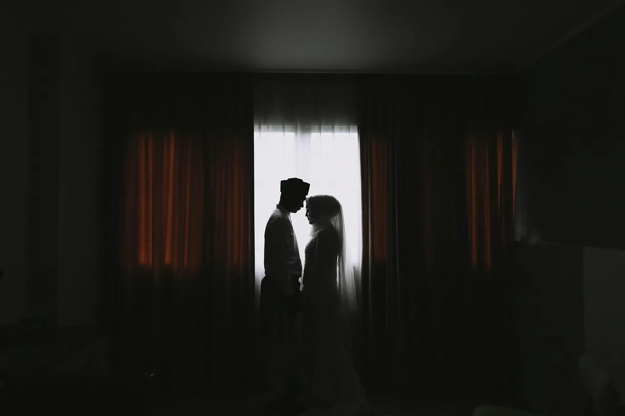 The Rise of the Micro-Wedding: Financial Pragmatism Reshapes Canadian Nuptials