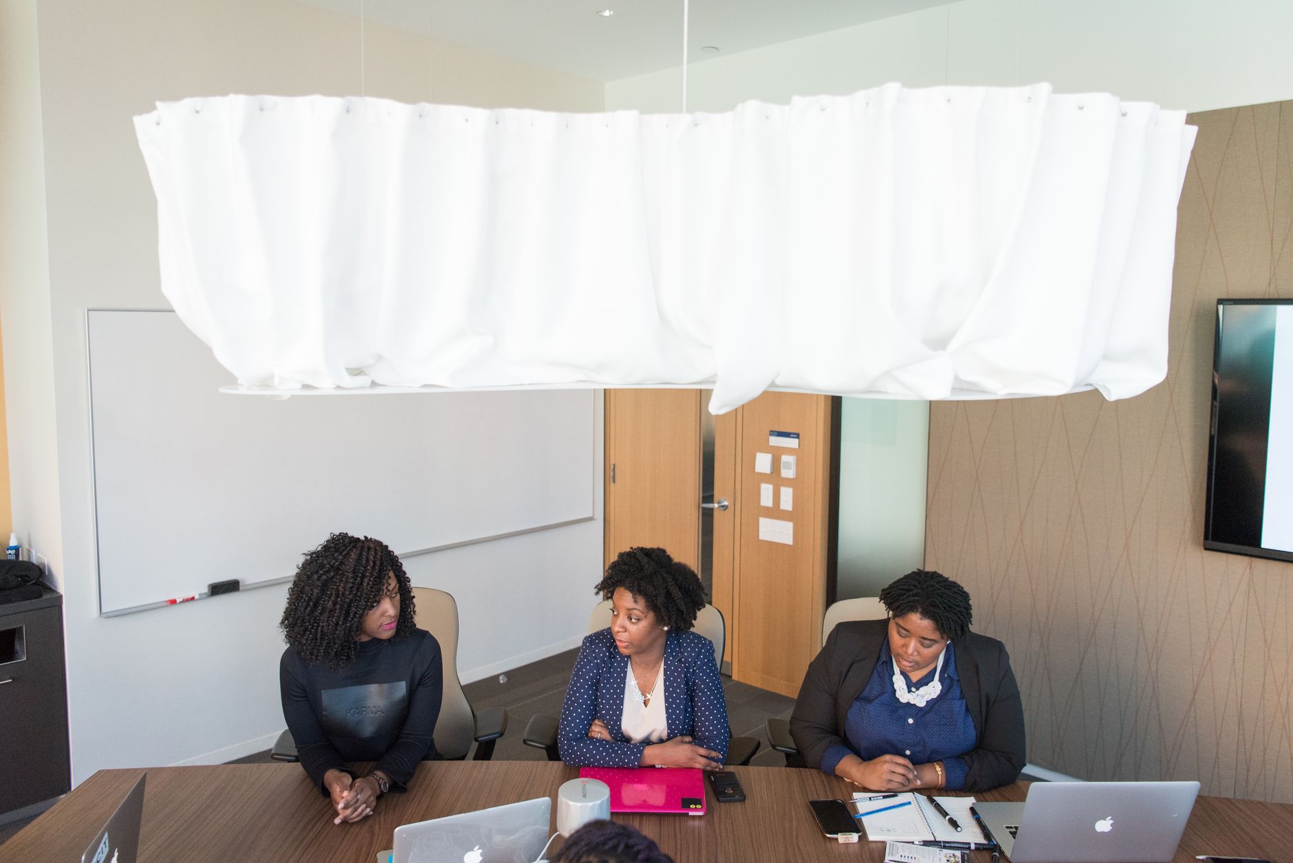 AI Integration Triggers Fierce Price War Across Global IT Services Industry