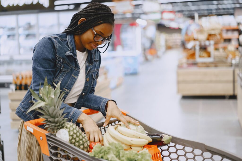 Albertsons Stock Drops as Softening Grocery Spending Forces Guidance Cut