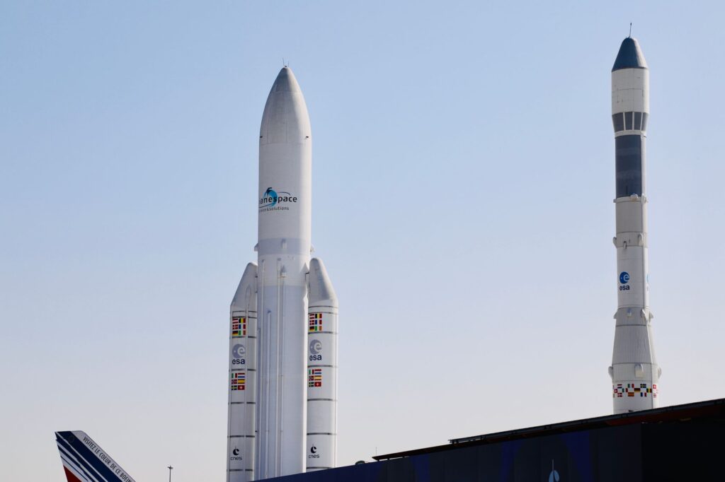 Cathie Wood Defends SpaceX Bet, Calling It the 'Most Important Company in Global History' Amid Stock Slide
