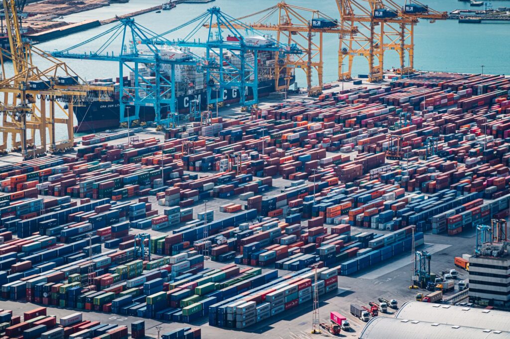 China's Trade Surges Beyond Forecasts as Global AI Boom Fuels Demand