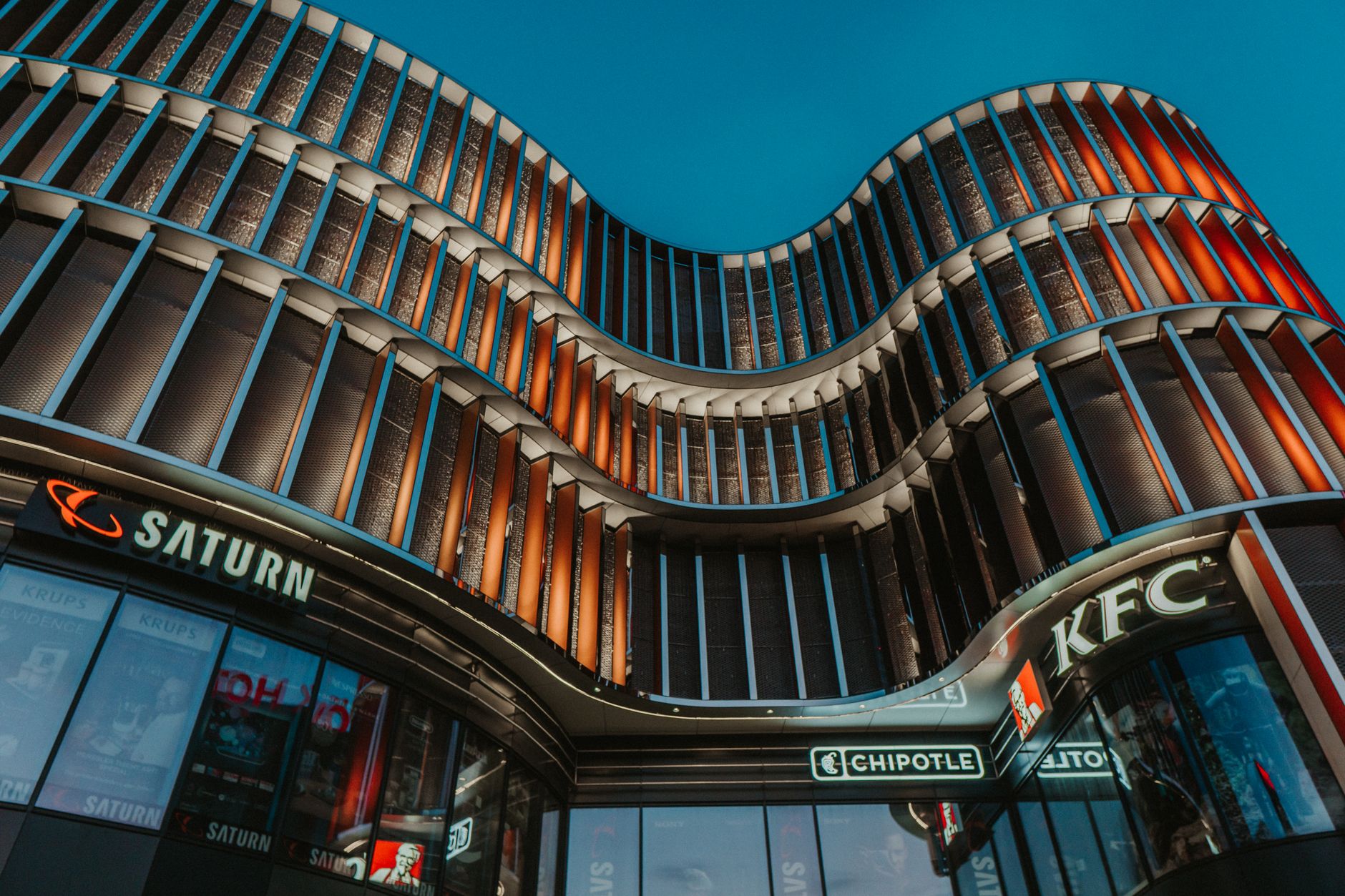 Chipotle Crosses the Border: Fast-Casual Giant to Open First Restaurant in Mexico