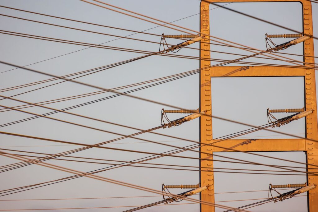 Diamond Power Infrastructure Secures ₹185 Crore Conductor Contract from Adani Energy Solutions