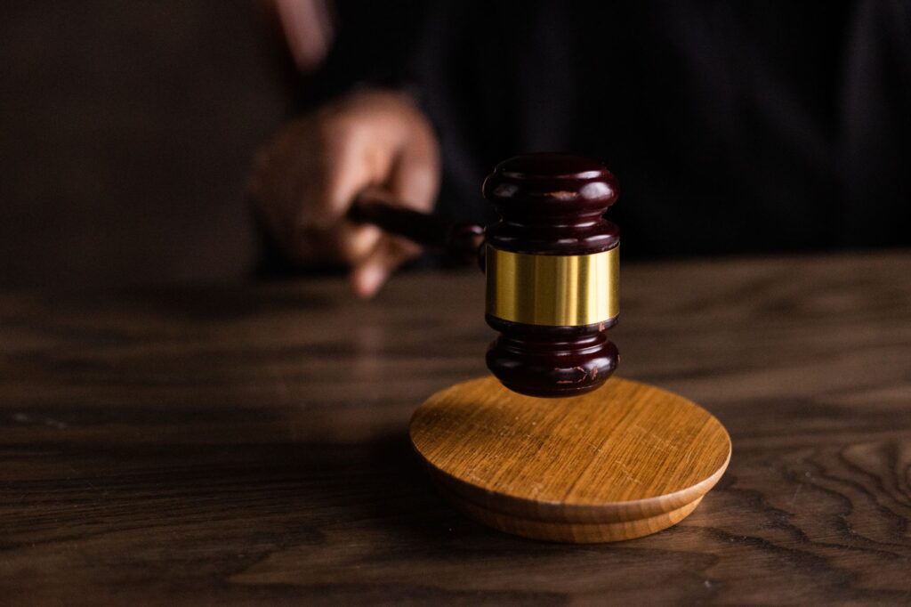 Federal Judge Temporarily Halts Massive $111 Billion Paramount-Warner Bros. Merger