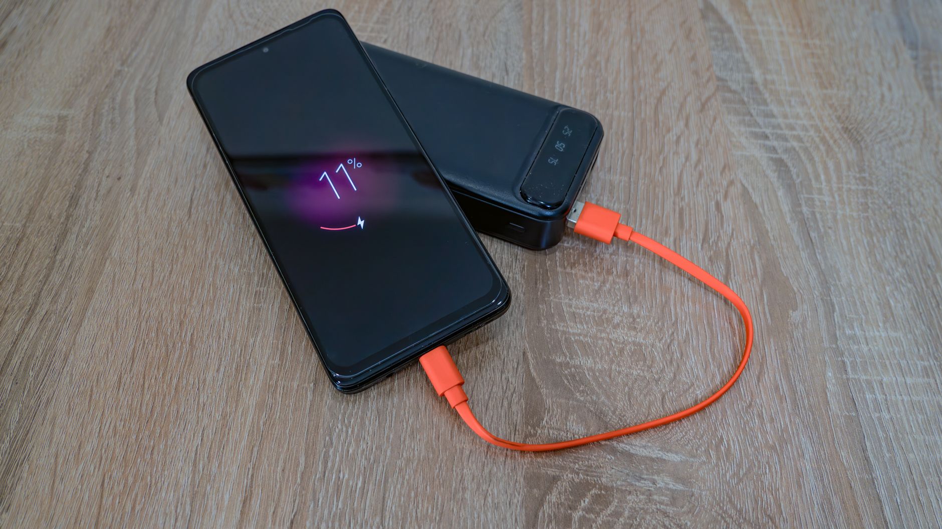 Flaunt Recalls MagSafe Power Banks Following Fire and Burn Injury Reports