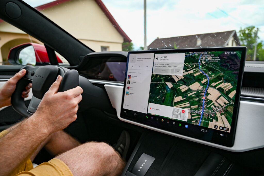 Ford Partners with Apple to Power Next-Generation Self-Driving Electric Vehicles