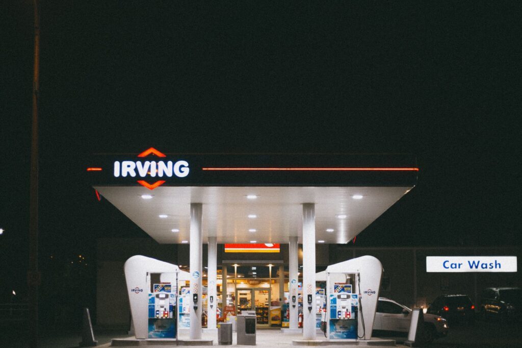 IRS Raises Standard Mileage Deduction Rate to 76 Cents Amid Rising Fuel Costs Driven by Geopolitical Conflict