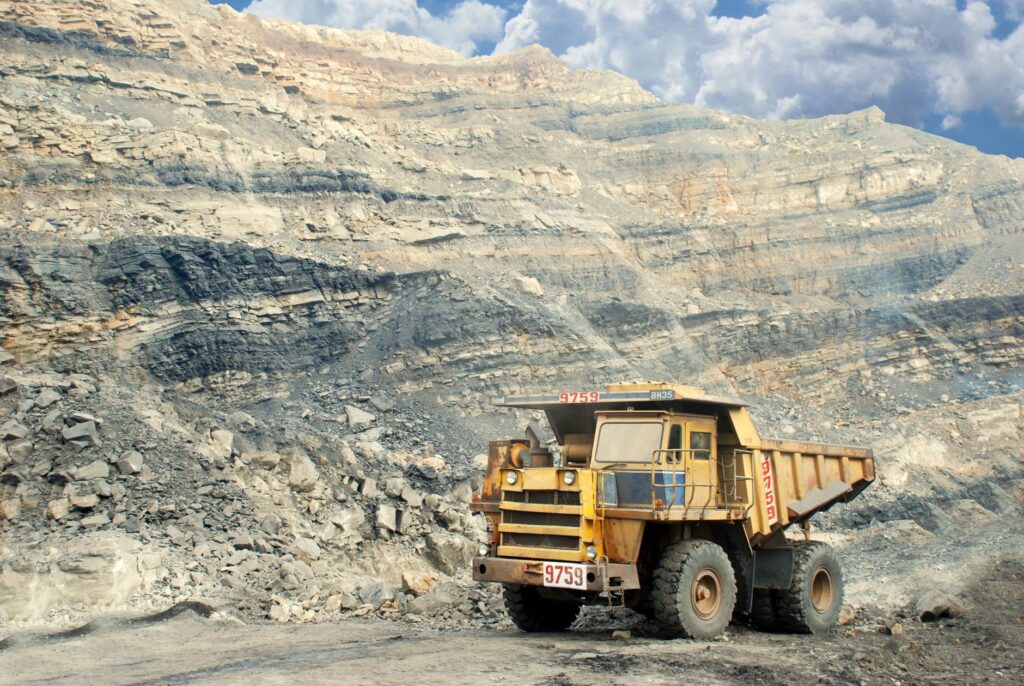 India's Coal Imports Decline Amid Rising Power Demand and Domestic Surge