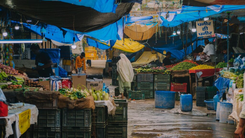 India's Retail Inflation Breaches RBI's 4% Target for First Time in 17 Months