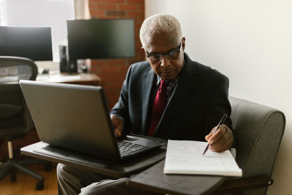 Navigating EPS: How Rising Claim Rejections are Forcing Indian Salaried Workers to Re-evaluate Pension Rules