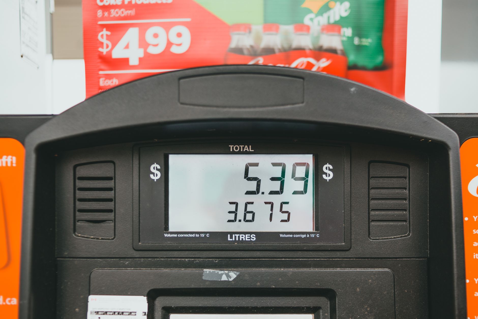 RBNZ Warns of Aggressive Corporate Pricing as Fuel Shocks Threaten Further Rate Hikes
